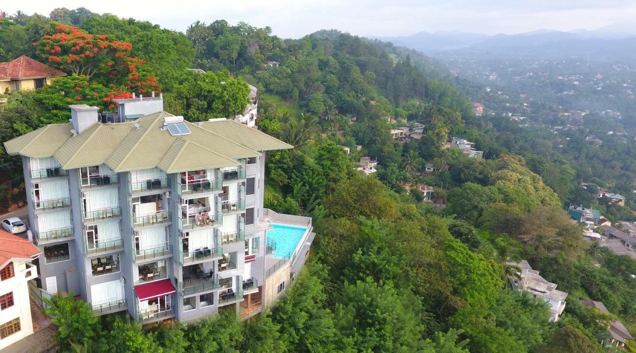 Mount Blue Kandy Hotel Exterior foto